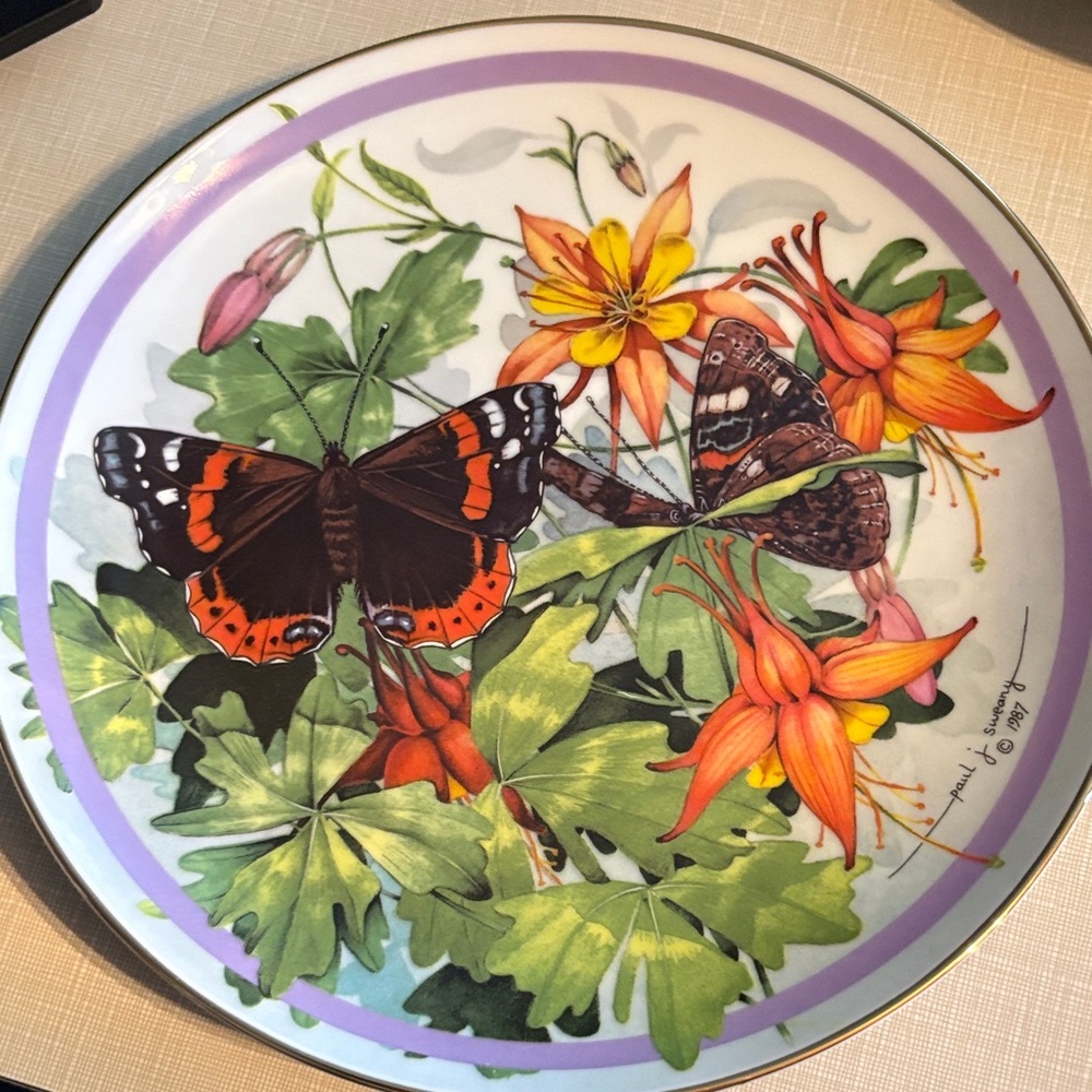 Red Admiral Floral Butterfly Decorative Plate. Plate number 0066.